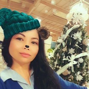 Meet your Posher, Mila